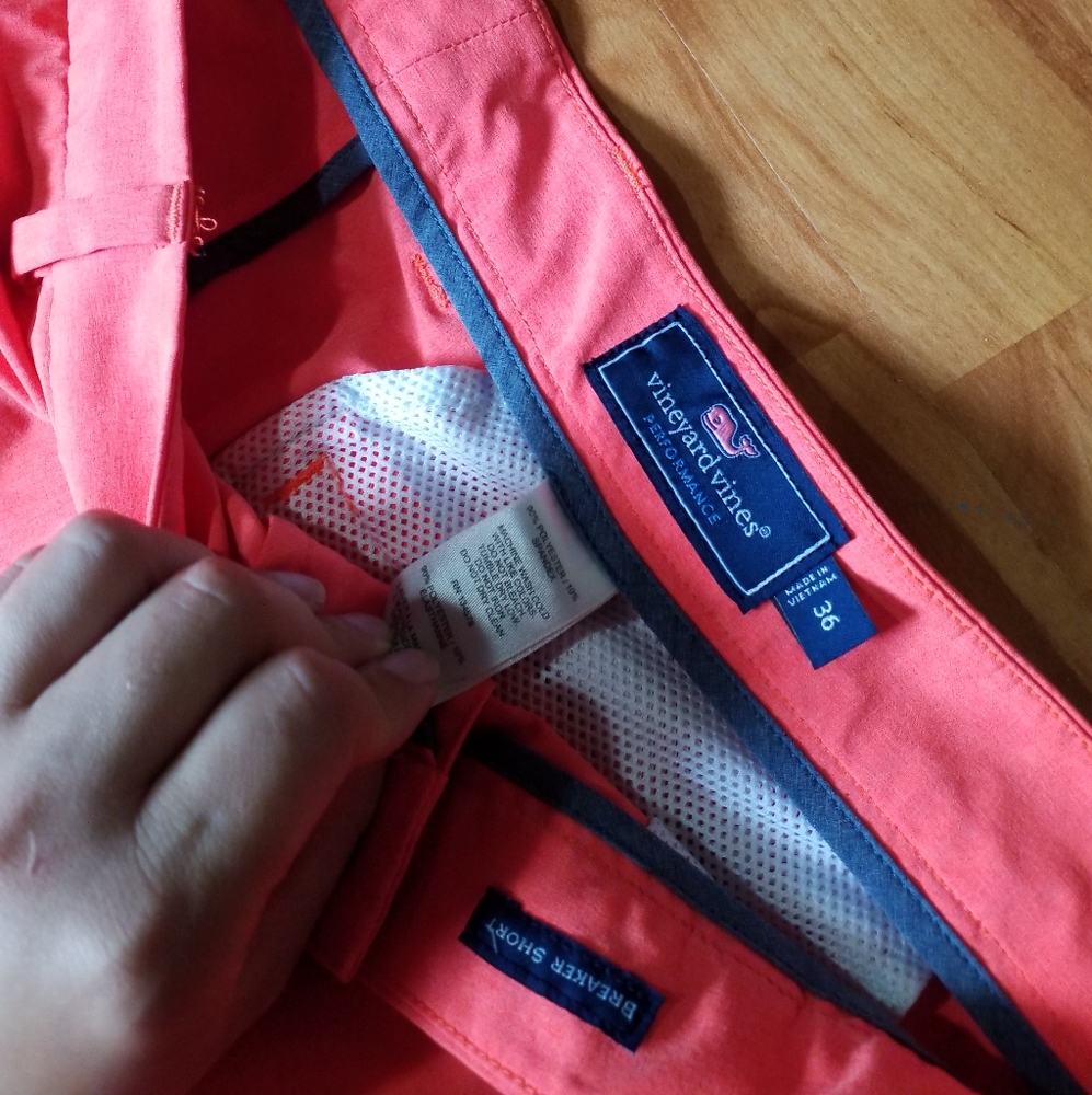 Vineyard vines breaker shorts - Picture 4 of 5